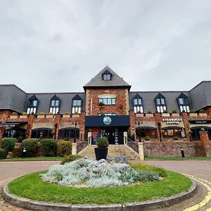 Отель Village Manchester Cheadle