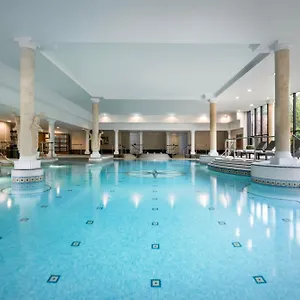 Отель Delta By Marriott Manchester Airport