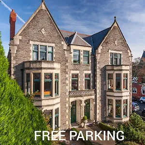 Lincoln House Private 3*, Кардифф Великобритания